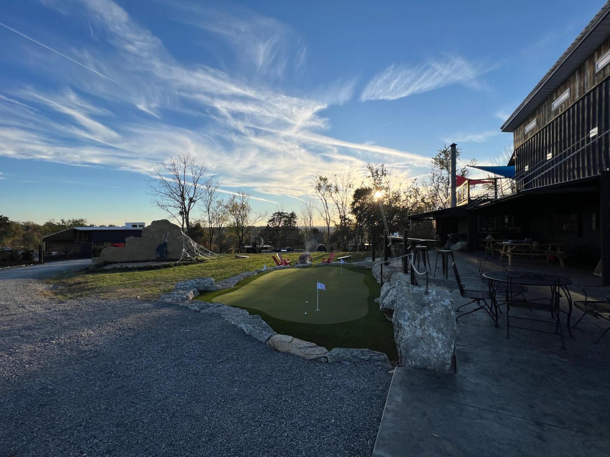 Hotel Lockridge Park Danville Esterno foto